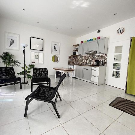 Le Saint Felix -Climatise- Rdc Apartment Sete Exterior photo